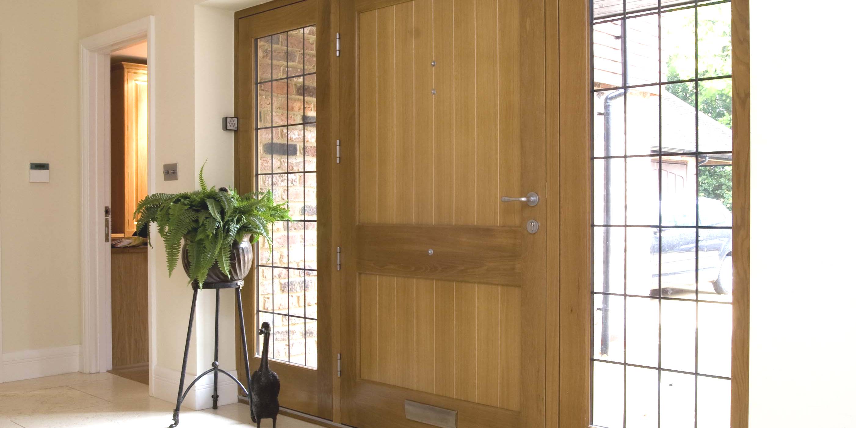 houten voordeur plaatsen